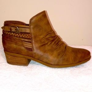 Baretraps Bootie